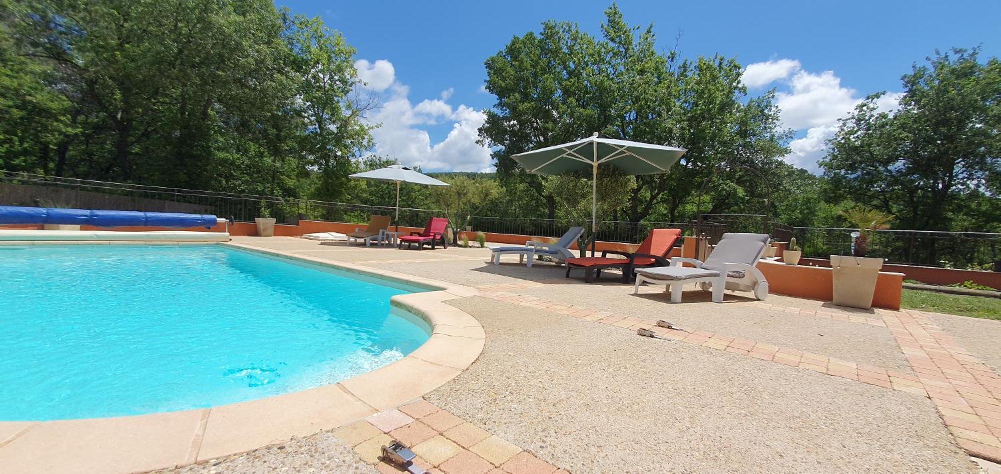 Maison Familiale Avec Piscine Et Boulodrome Dans Le Luberon Villa Caseneuve Buitenkant foto