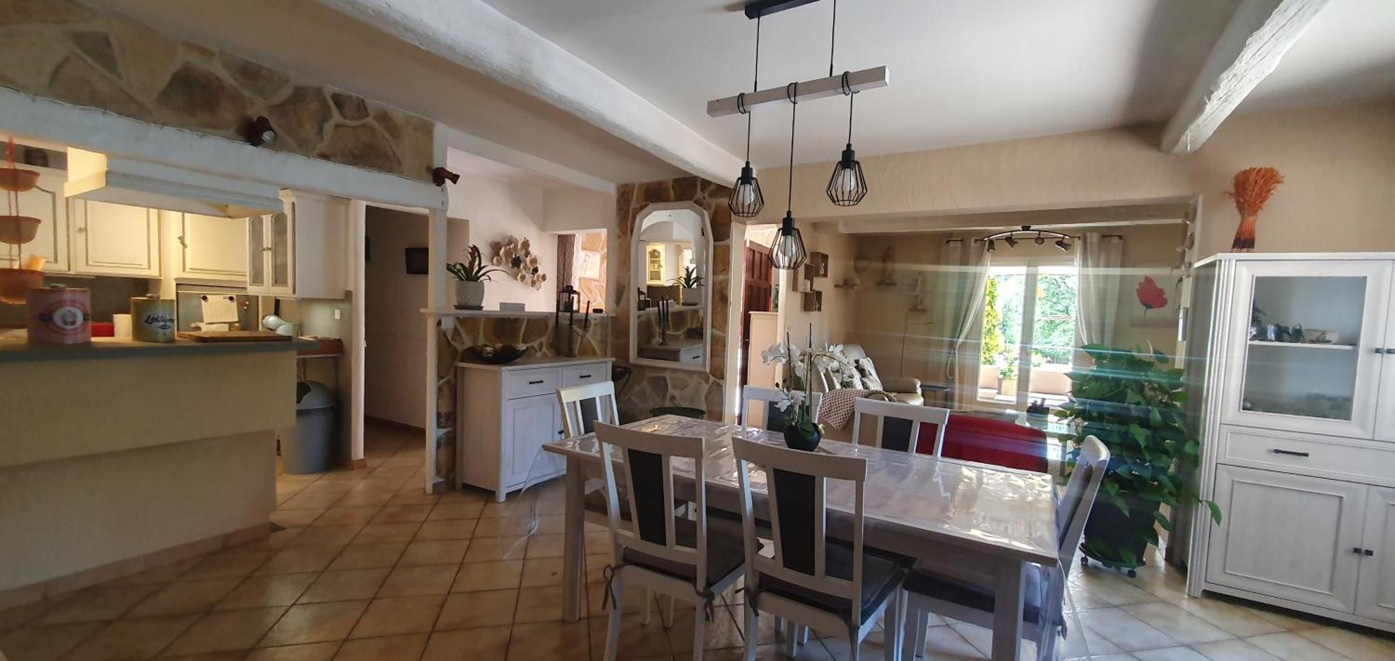 Maison Familiale Avec Piscine Et Boulodrome Dans Le Luberon Villa Caseneuve Buitenkant foto