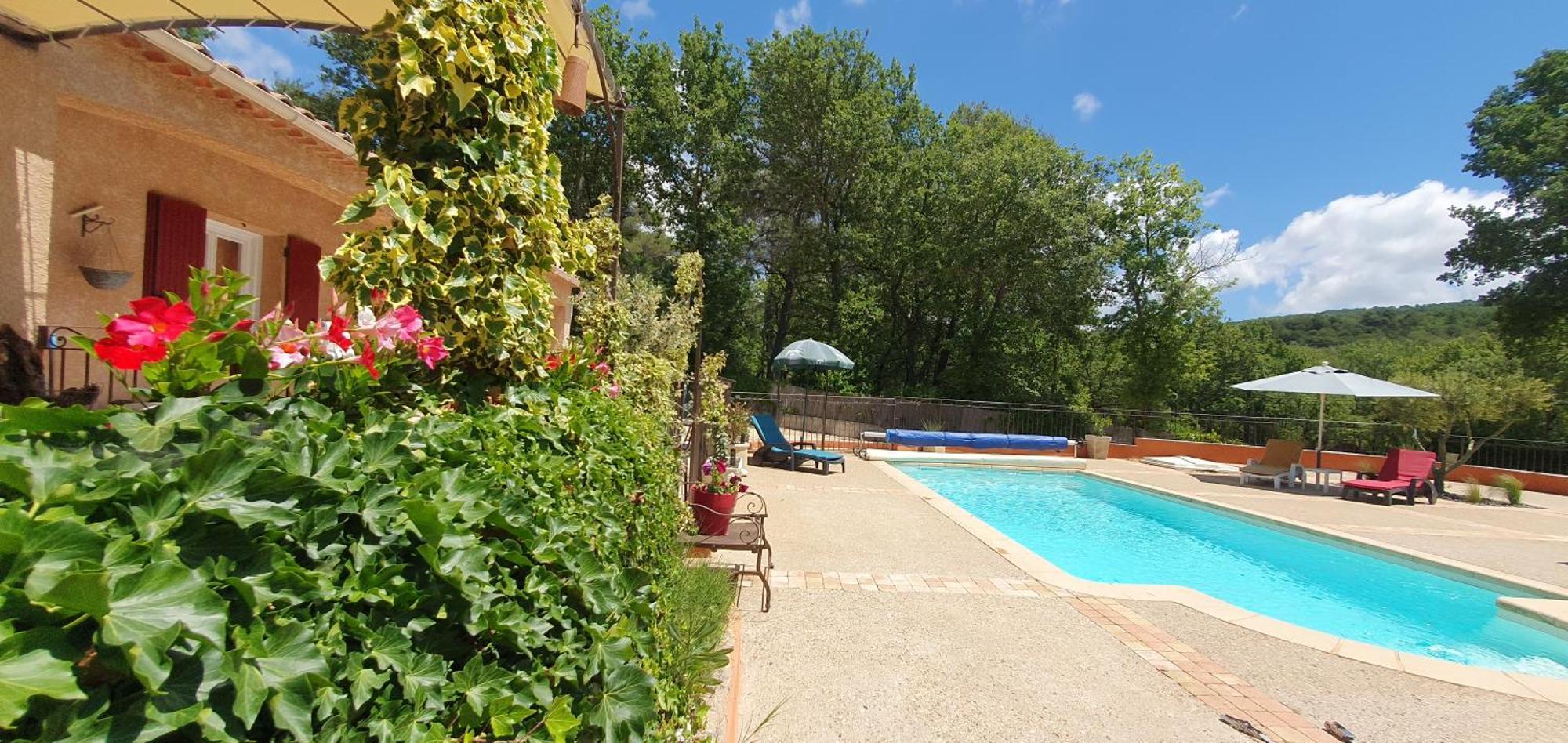 Maison Familiale Avec Piscine Et Boulodrome Dans Le Luberon Villa Caseneuve Buitenkant foto