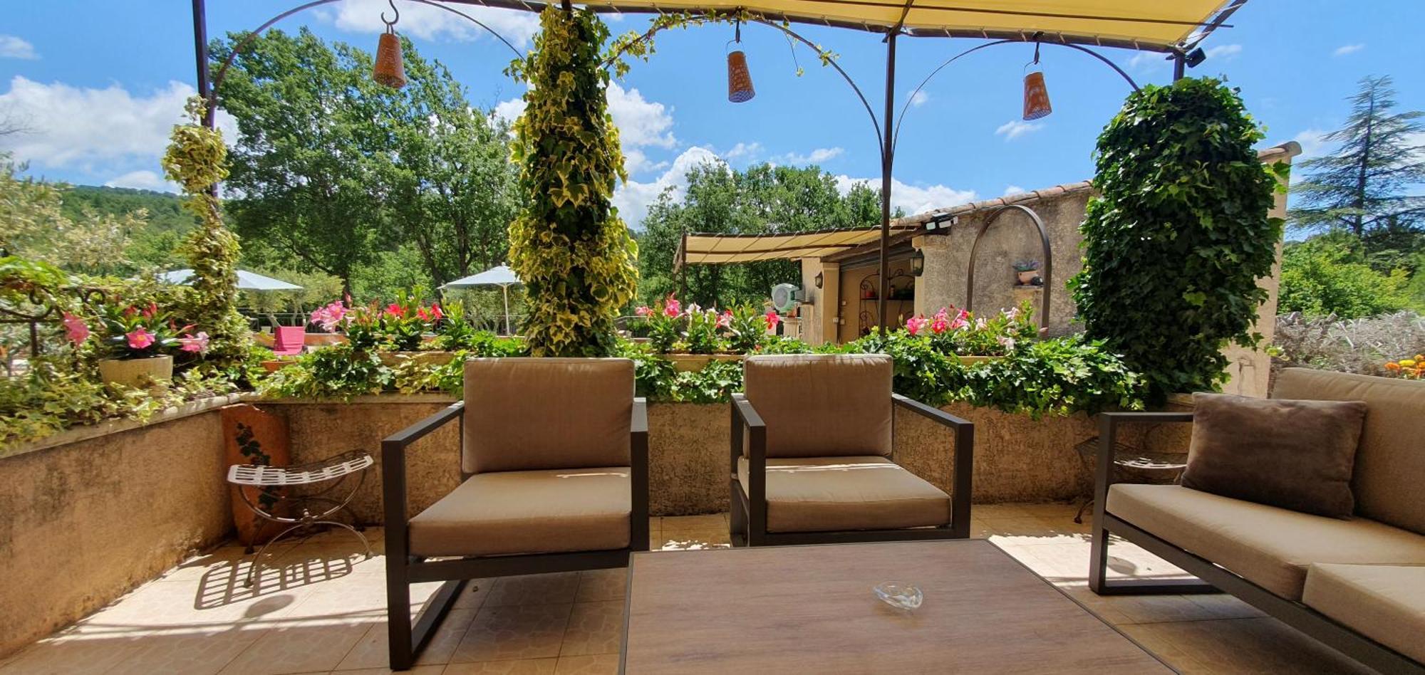 Maison Familiale Avec Piscine Et Boulodrome Dans Le Luberon Villa Caseneuve Buitenkant foto